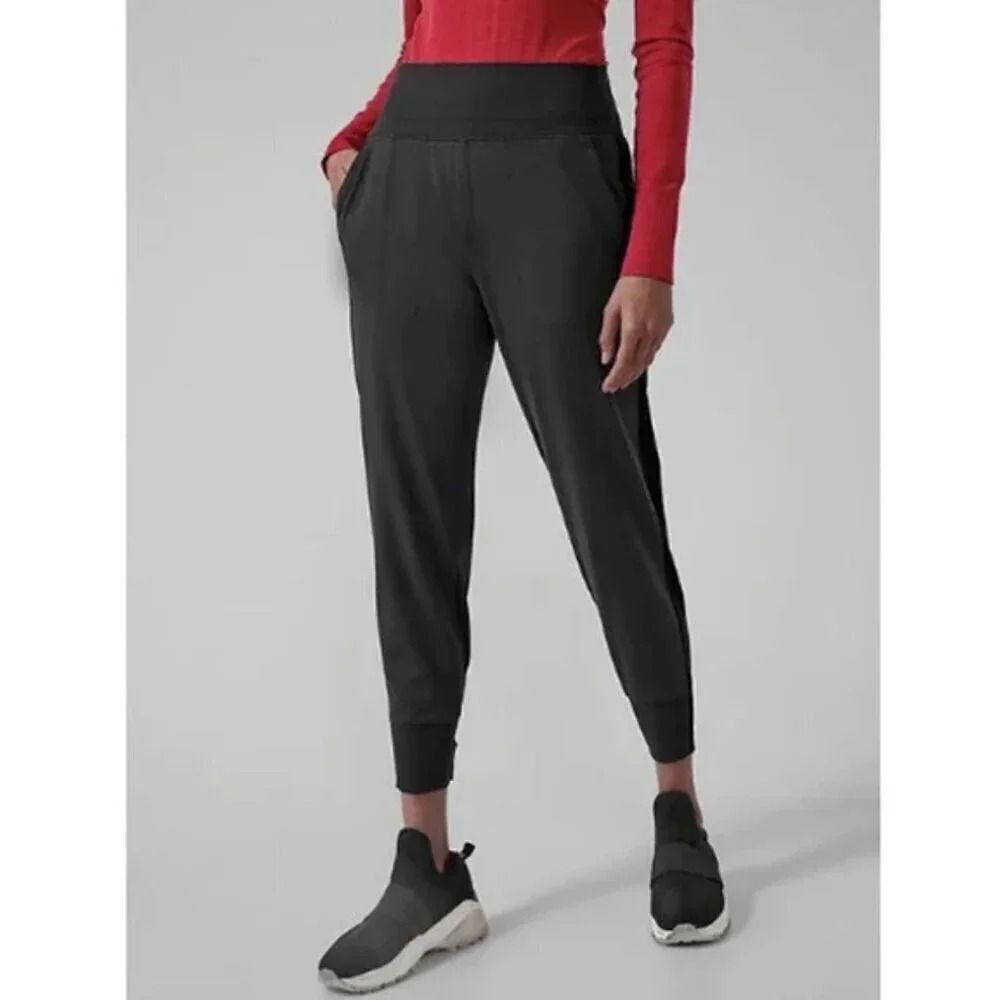 Athleta Venus Velvet Stripe Jogger Sz Small Travel Utility Athletic Pants Black